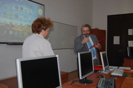 Ciubotariu Éva - (Kémia) Oktatási segédeszközök készítése a Révai Miklós Szakkollégiumban